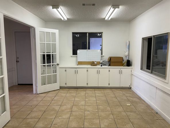 Dock High Warehouse With Office For Lease: 3504 Cypress Ave, Saint Gabriel, LA 70776